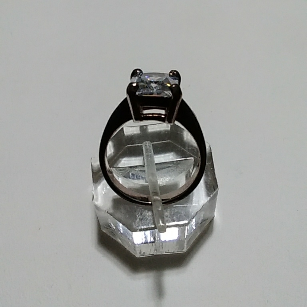 Gemstone Ring - image 6